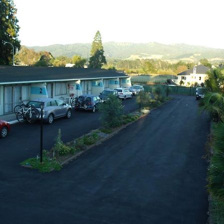 Katikati Motel Exteriör bild