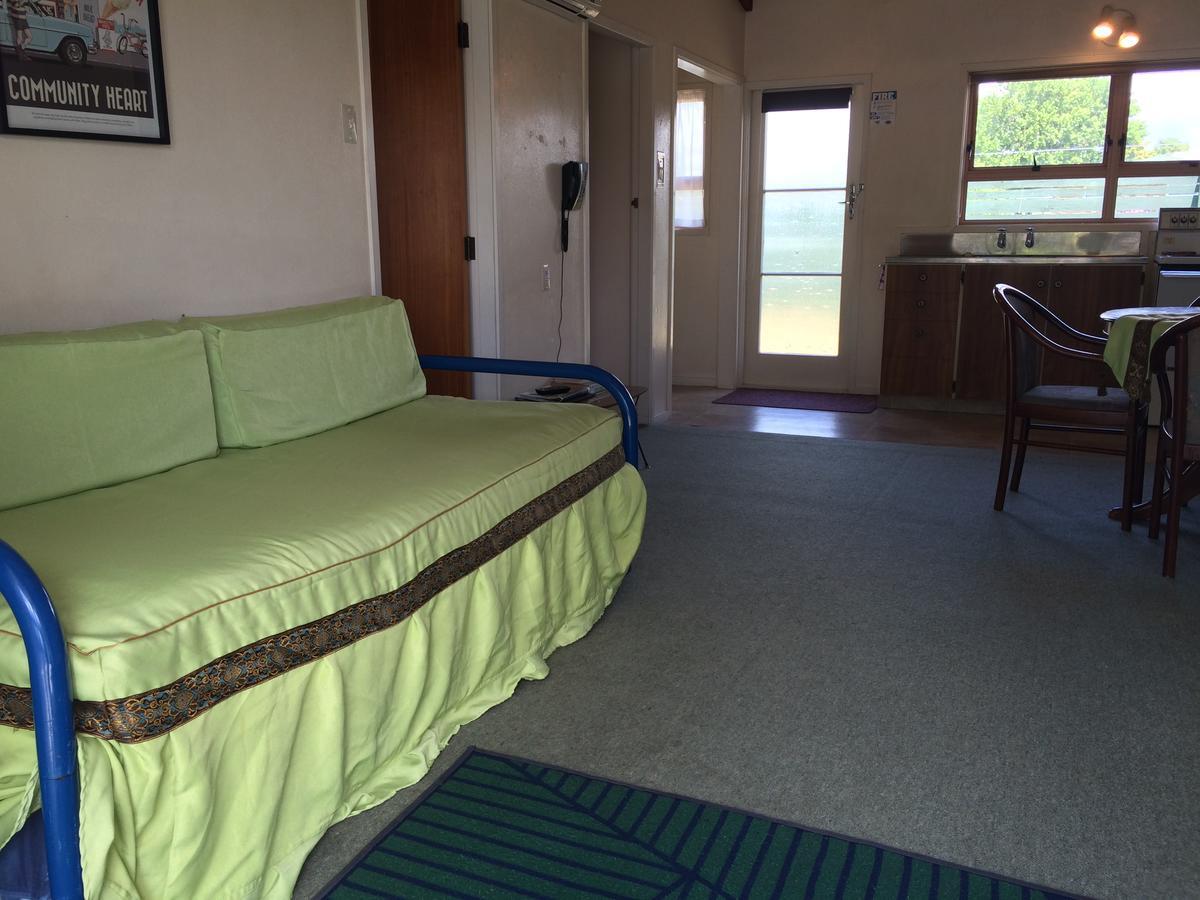 Katikati Motel Exteriör bild