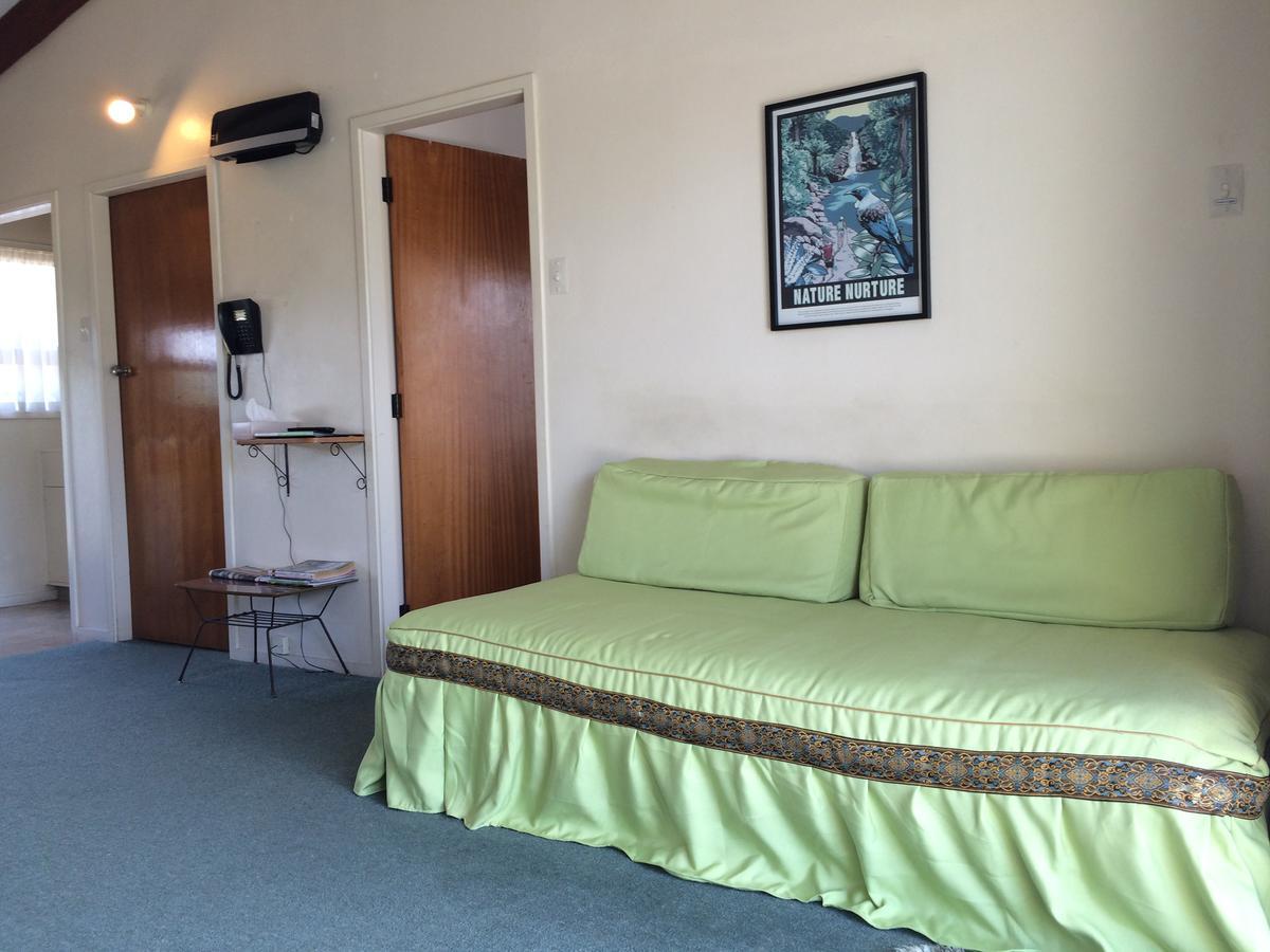 Katikati Motel Exteriör bild